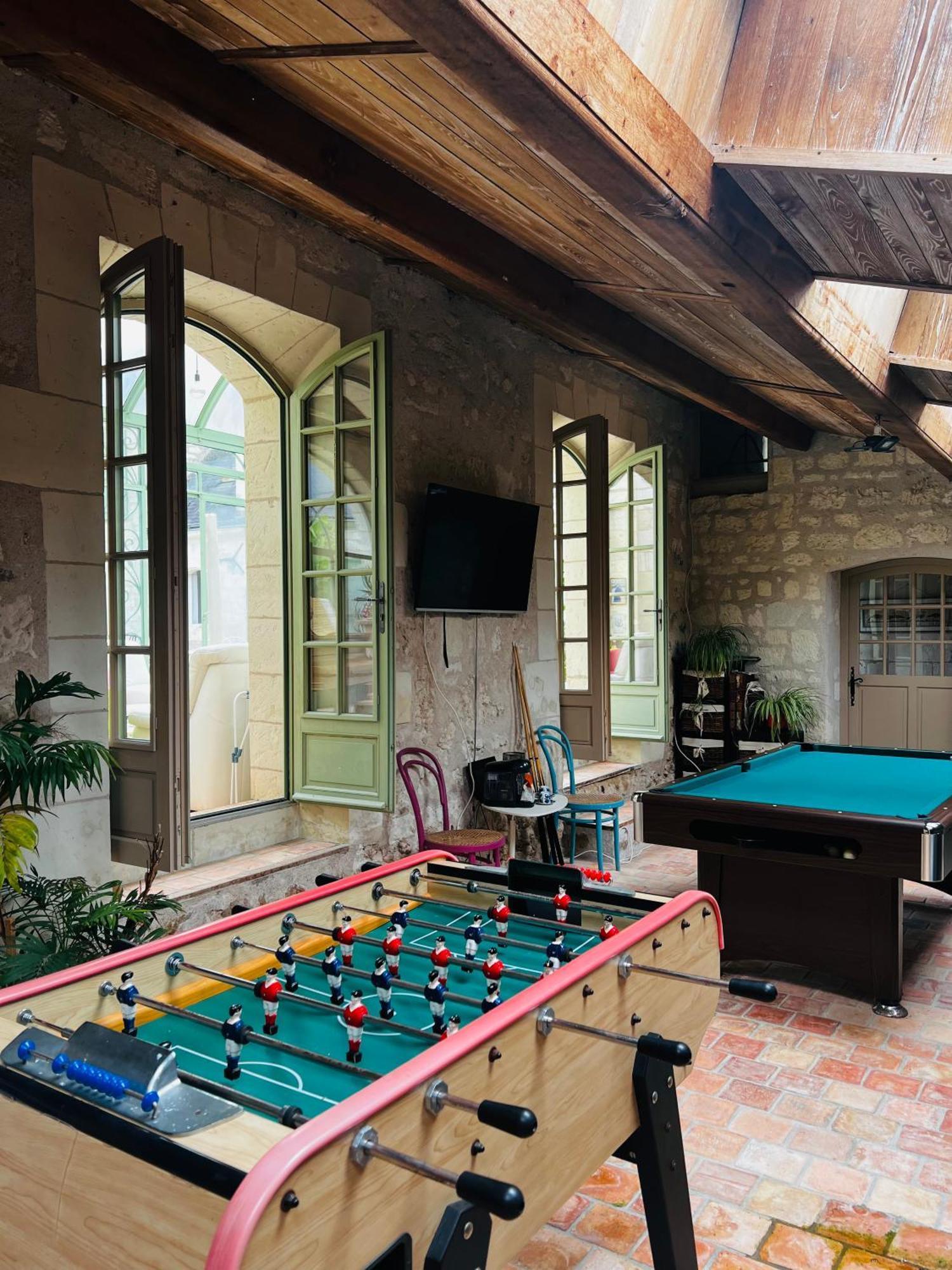Chateau De La Thibaudiere - Chambre Du Tonneau Allonnes  Bagian luar foto