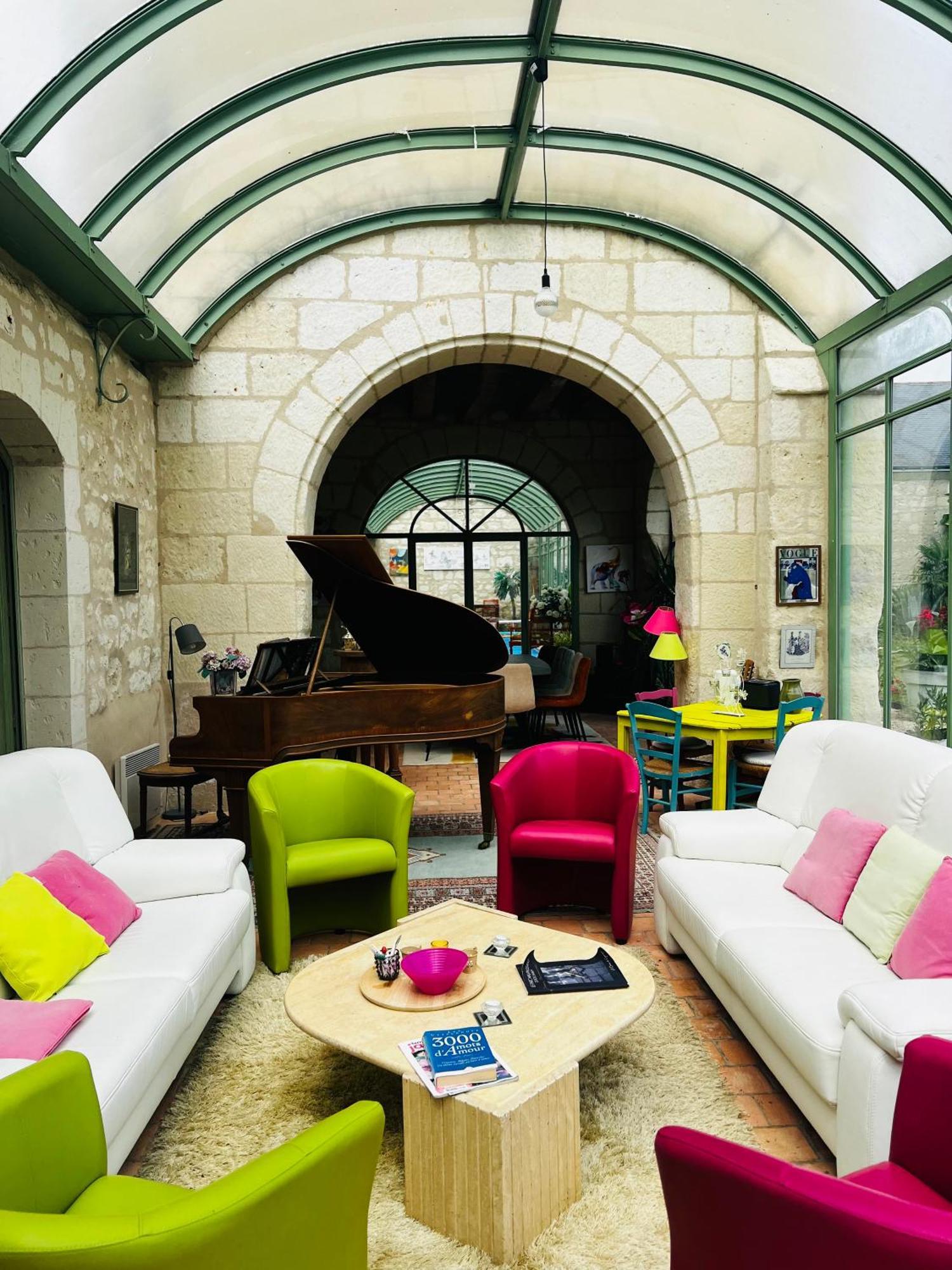 Chateau De La Thibaudiere - Chambre Du Tonneau Allonnes  Bagian luar foto