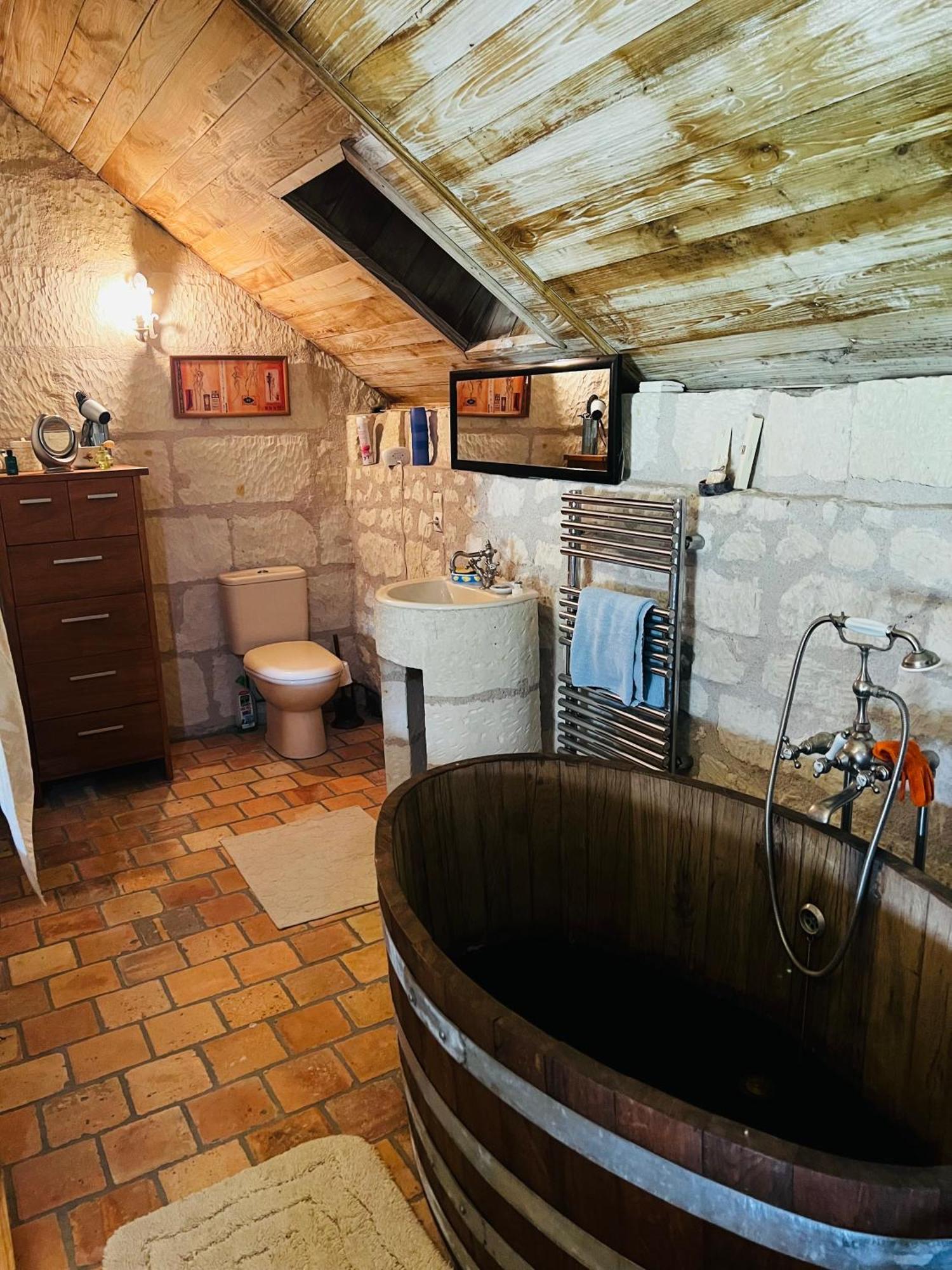 Chateau De La Thibaudiere - Chambre Du Tonneau Allonnes  Bagian luar foto
